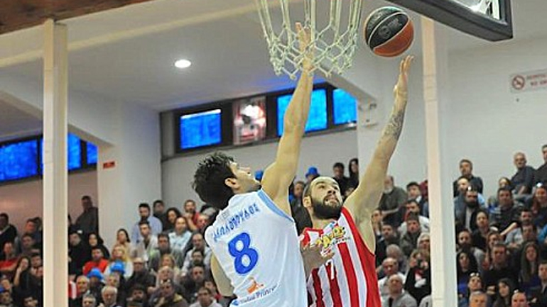 Ανανέωσε στον Κολοσσό ο Μανωλόπουλος