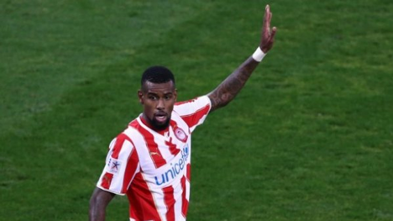 Δεν πέρασε τα ιατρικά ο Σαντάνα