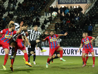 Οδηγεί την κούρσα ο ΠΑΟΚ