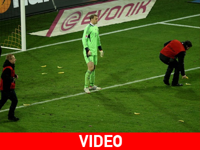 Έπεσαν μπανάνες!