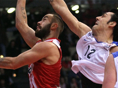 Ευρωλίγκα: Δοκιμάζεται στην Πόλη από την Εφές ο Ολυμπιακός