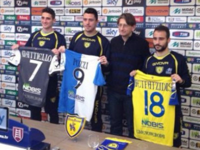 Παρουσίασε τον Φετφατζίδη η Κιέβο