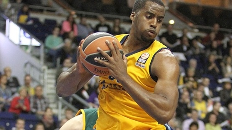 Ελεύθερος ο ΜακΛιν