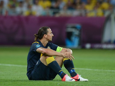 Σε δύο «στρατόπεδα» η Σουηδία