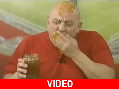 «Φάγατε όλο το μέλι»