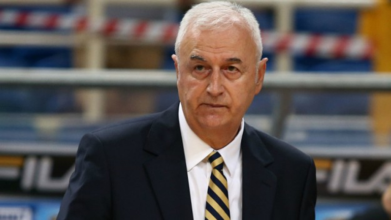 «Έχουμε θέμα στην θέση του πλέι μέικερ»