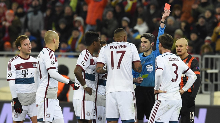 Η φάση της βραδιάς στο Λβιβ. Ο Τσάμπι Αλόνσο αποβάλλεται για την Μπάγερν Μονάχου