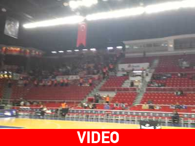 Οι οπαδοί του Ολυμπιακού στο Αμπντί Ιπεκτσί!