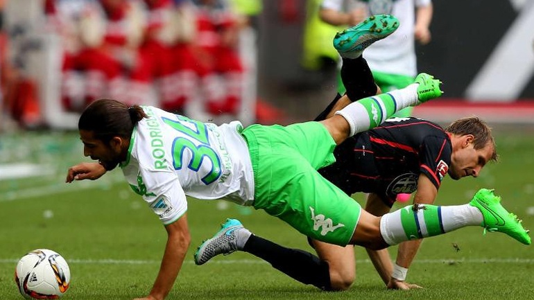 «Τρίποντο» για την Βόλφσμπουργκ