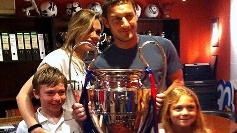 Επισκέφτηκε το μουσείο της Μπαρτσελόνα ο Τότι!