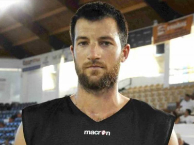 Νοκ-άουτ ο Σκορδίλης