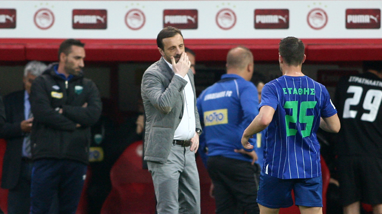 «Μετά την αποβολή τα πράγματα ήταν δύσκολα»