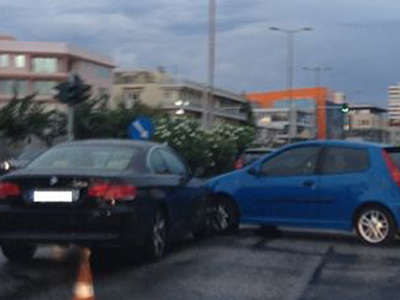 Τροχαίο στη Μεσογείων