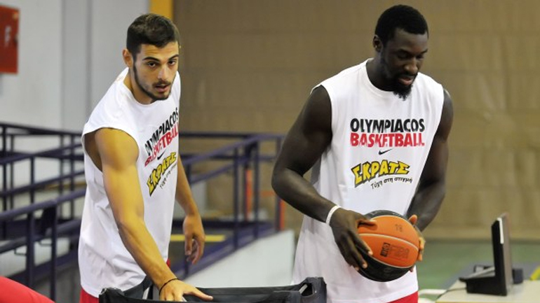 Ολυμπιακός: Στη διάθεση του Σφαιρόπουλου Χάντερ και Μιλουτίνοφ