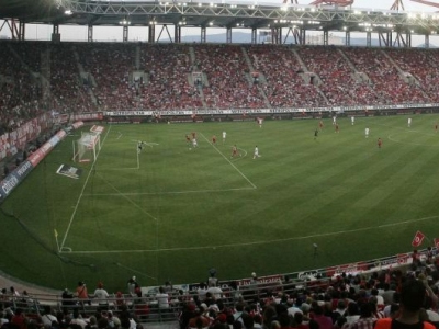 Με κόσμο στο Περιστέρι ο Ολυμπιακός