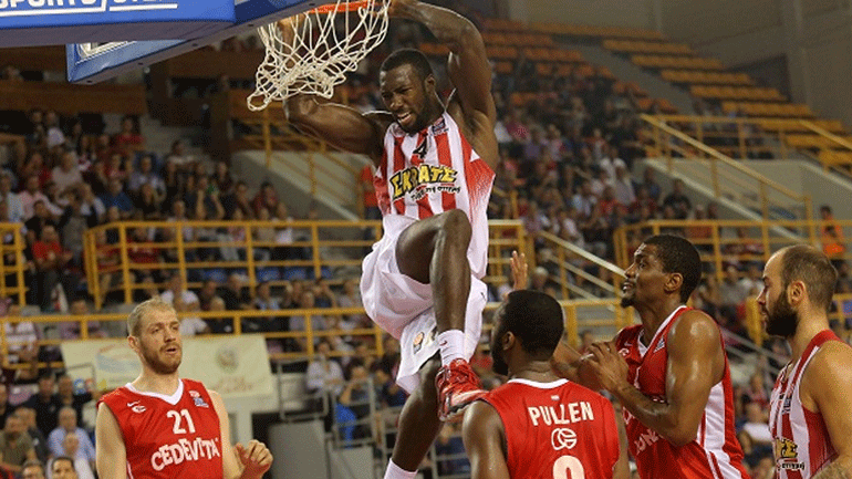 Ο Ολυμπιακός μπήκε με το δεξί στην Ευρωλίγκα, 76-71 την Τσεντεβίτα