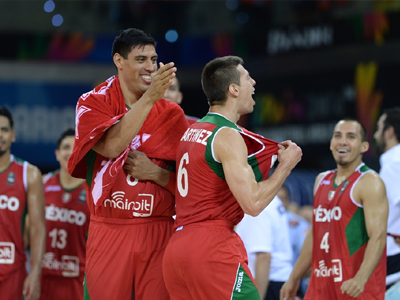 Στους «16» με τις ΗΠΑ το Μεξικό