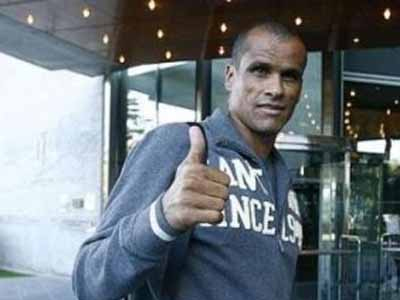 Στην Αγκόλα ο Ριβάλντο