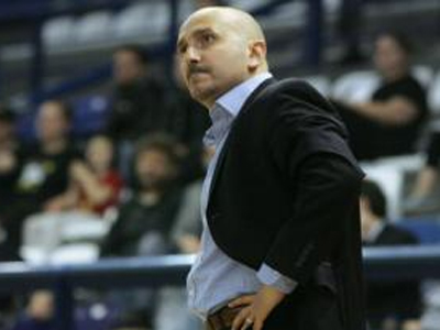 Μπάσκετ: Ο Δημήτρης Παπαδόπουλος στη Δόξα Λευκάδας Μπάσκετ: Ο Δημήτρης Παπαδόπουλος στη Δόξα Λευκάδας