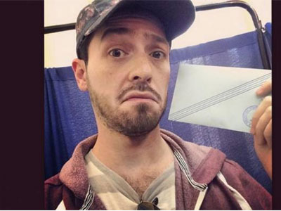 Τιμωρούνται με τσουχτερό πρόστιμο οι selfies στις… ευρωεκλογές!