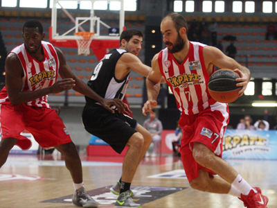 Άνετα ο Ολυμπιακός, 80-55 τον ΠΑΟΚ Άνετα ο Ολυμπιακός, 80-55 τον ΠΑΟΚ