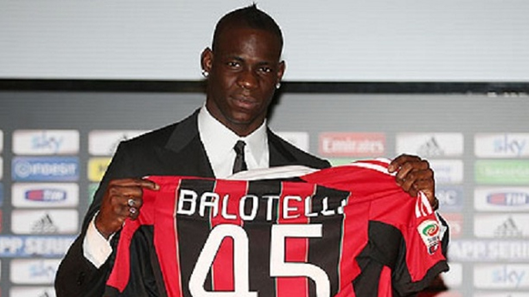 Επίσημα στη Μίλαν ο Μπαλοτέλι