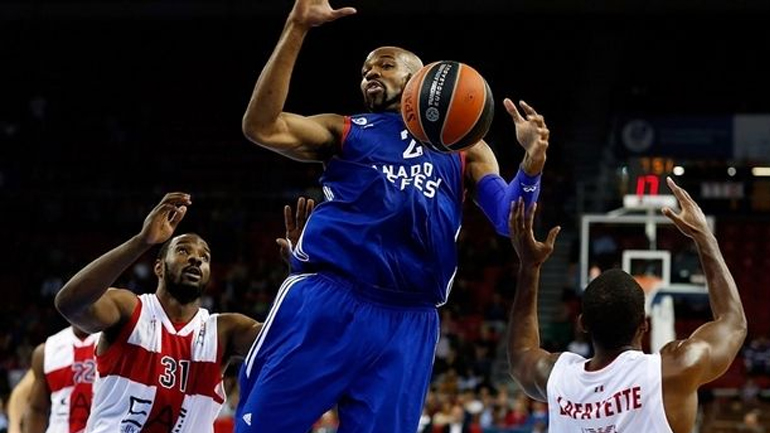 Στο τέλος η Εφές, 89-73 την Αρμάνι