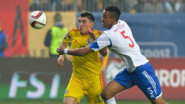 Νίκες για Ρουμανία και Β. Ιρλανδία