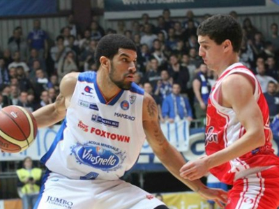 Νίκη για την Καντού, 103-83 την Πέζαρο