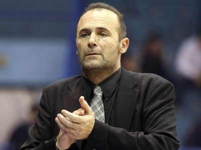 Δοκιμάζει Σάτον ο Ίκαρος