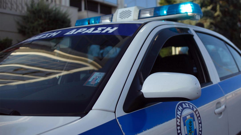 Κρήτη: Ληστές απείλησαν με όπλα τη μητέρα με τα δυο της παιδιά