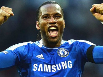 Μοίρασε λεφτά ο Ντρογκμπά!