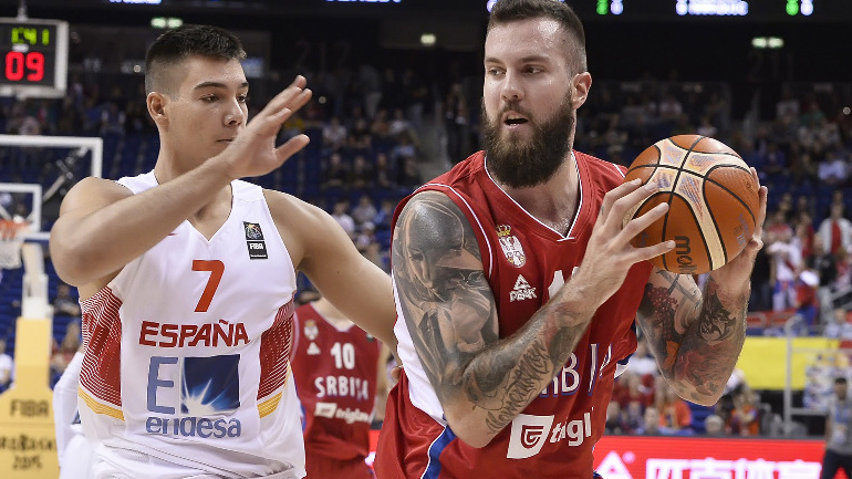 Ευρωμπάσκετ: Νικήτρια στο ντέρμπι η Σερβία, 80-70 την Ισπανία