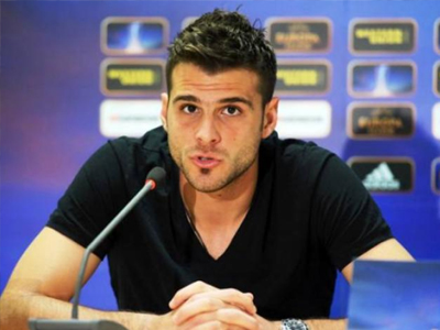 Βασικός ο Καρνέζης!