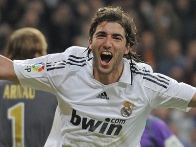 Προχωράει η μετακίνηση του Ιγκουαΐν στην Άρσεναλ