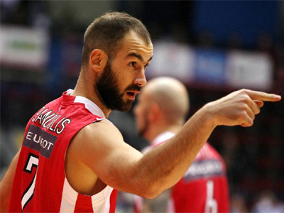 Σπανούλης υπέρ… Μώραλη