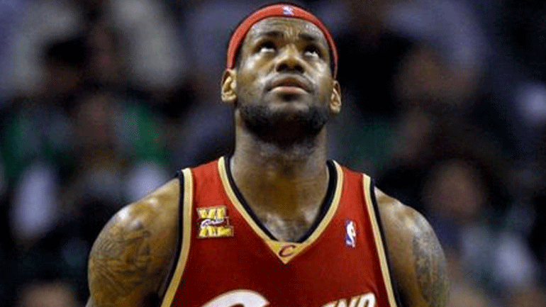 O Λεμπρόν Τζέιμς  κάνει το πρώτο φετινό του τριπλ νταμπλ!