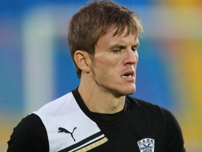 Ένα μήνα νοκ-άουτ ο Λάζαρ