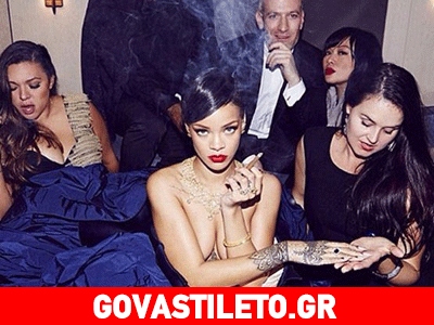 Η Rihanna βγαίνει από τα ρούχα της και εύχεται «Καλά Χριστούγεννα»