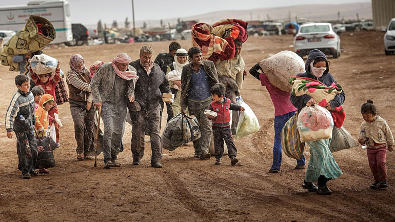 Χιλιάδες πρόσφυγες από την εμπόλεμη Συρία εισήλθαν στην Τουρκία