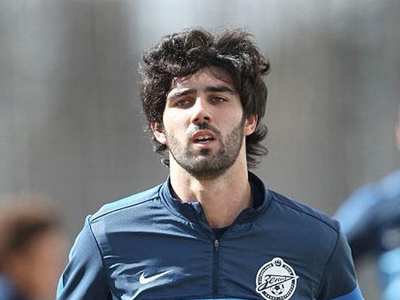 Ολυμπιακός: Πιέζει ο χρόνος για την απόκτηση κεντρικού αμυντικού