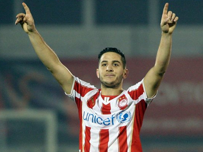 Νέοι «μνηστήρες» για Μανωλά