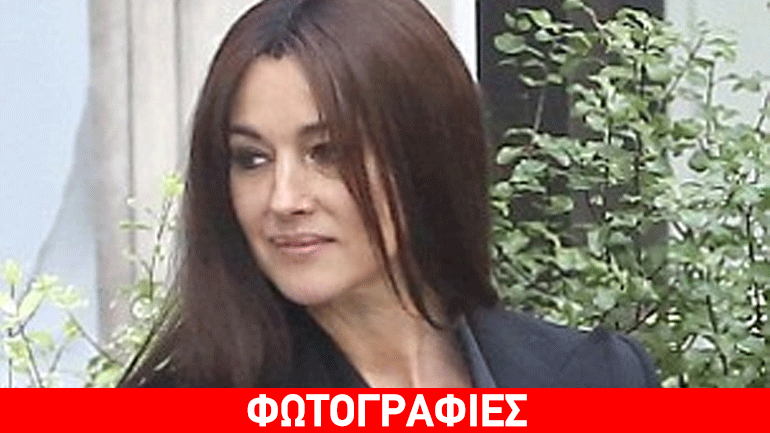 Μόνικα Μπελούτσι: Το απόλυτο θηλυκό μοίρασε εγκεφαλικά με σιθρού μπλουζάκι