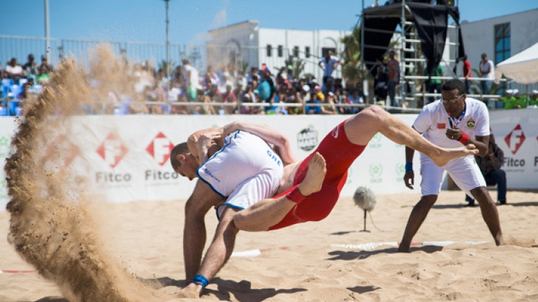 Η ελληνική αποστολή για το beach wrestling
