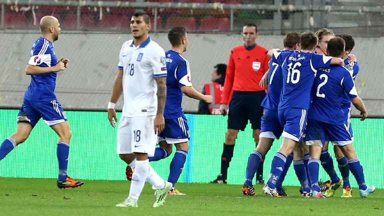 Έχασε μία θέση η Εθνική