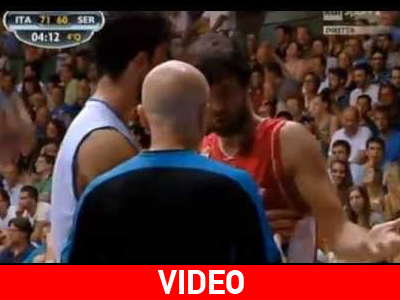 Ο Τεόντοσιτς χτύπησε τον διαιτητή