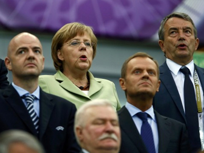 Στα αποδυτήρια της Γερμανίας η Μέρκελ!