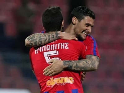 Ανανέωσε ο Παντίδος