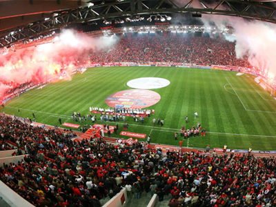 Ολοταχώς για sold-out το ντέρμπι Ολυμπιακός-ΑΕΚ