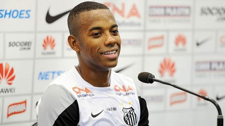 «Έχει πρόταση από την Ελλάδα ο Ρομπίνιο»